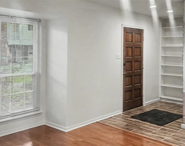 12913 Trail Hollow Drive - Photo Thumbnail 3