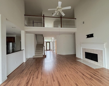 19538 Piney Lake Drive - Photo Thumbnail 1