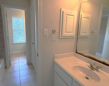19538 Piney Lake Drive - Photo Thumbnail 23