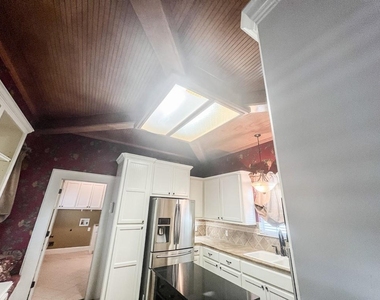 9500 Mayfield - Main House Unit A - Photo Thumbnail 3
