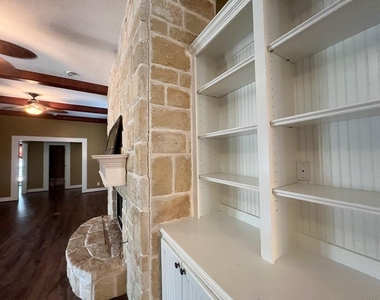 9500 Mayfield - Main House Unit A - Photo Thumbnail 8