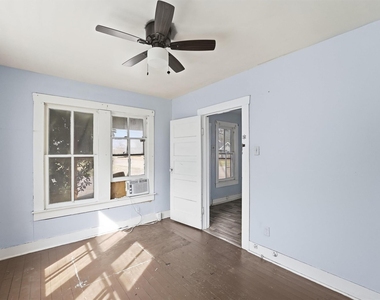 2420 Stevens Street - Photo Thumbnail 10