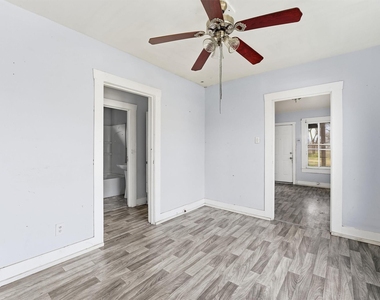 2420 Stevens Street - Photo Thumbnail 6