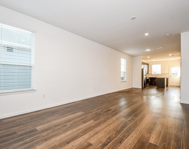 17867 Baleage Lane - Photo Thumbnail 5