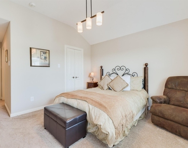 1826 Jade Hollow Lane - Photo Thumbnail 32
