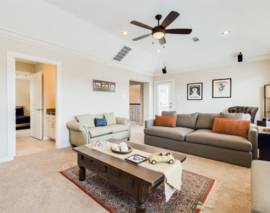 1826 Jade Hollow Lane - Photo Thumbnail 25