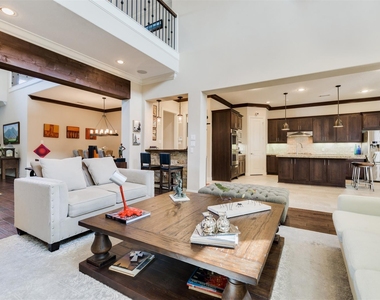 1826 Jade Hollow Lane - Photo Thumbnail 11