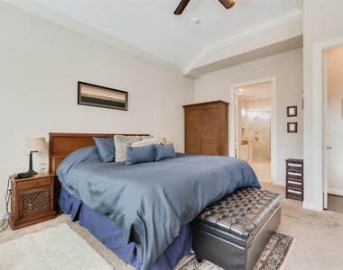 1826 Jade Hollow Lane - Photo Thumbnail 15