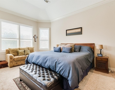 1826 Jade Hollow Lane - Photo Thumbnail 14