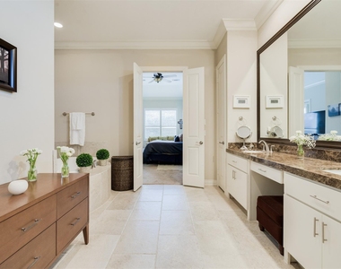 1826 Jade Hollow Lane - Photo Thumbnail 16