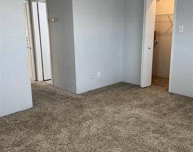 4747 Allendale Road - Photo Thumbnail 8