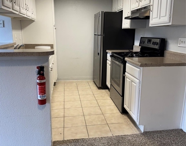 4747 Allendale Road - Photo Thumbnail 4