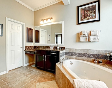 4311 Madera Creek Lane - Photo Thumbnail 30
