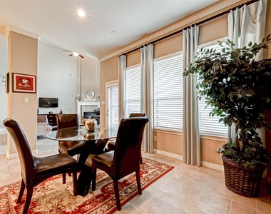 4311 Madera Creek Lane - Photo Thumbnail 19