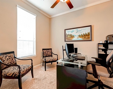 4311 Madera Creek Lane - Photo Thumbnail 5