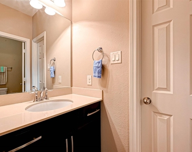 4311 Madera Creek Lane - Photo Thumbnail 39