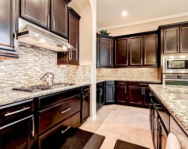 4311 Madera Creek Lane - Photo Thumbnail 17