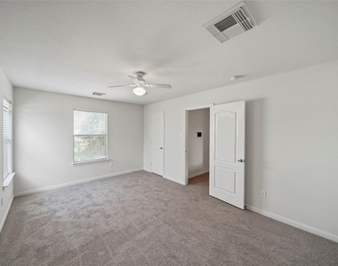 3610 Avalon Castle Drive - Photo Thumbnail 11