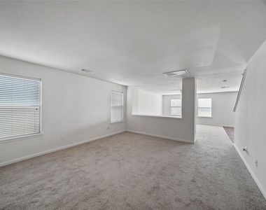 3610 Avalon Castle Drive - Photo Thumbnail 19