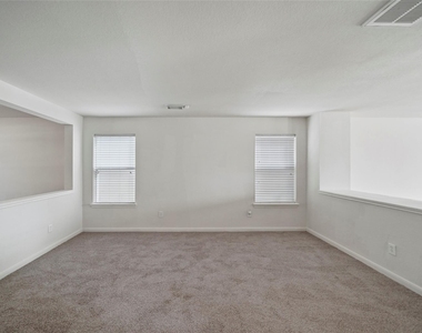 3610 Avalon Castle Drive - Photo Thumbnail 18