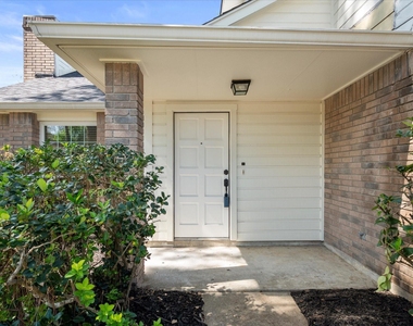 16311 Salinas Lane - Photo Thumbnail 2