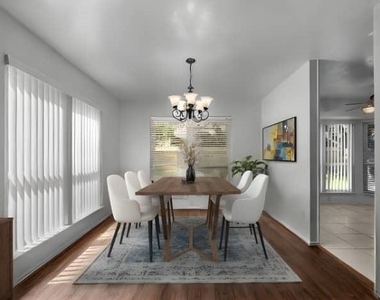 16311 Salinas Lane - Photo Thumbnail 7