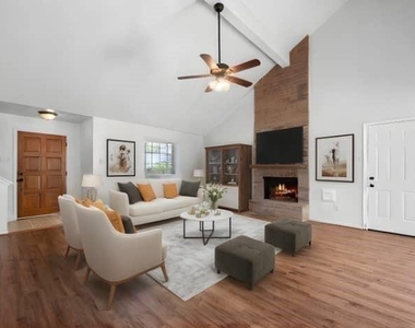 16311 Salinas Lane - Photo Thumbnail 4