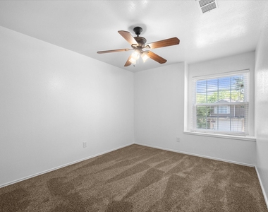 16311 Salinas Lane - Photo Thumbnail 21