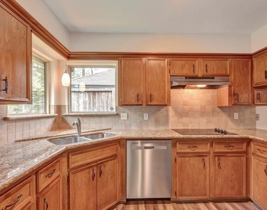 17 Wishbonebush Road - Photo Thumbnail 24