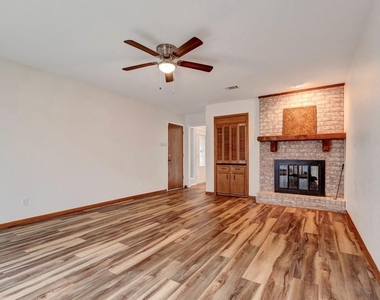 17 Wishbonebush Road - Photo Thumbnail 27