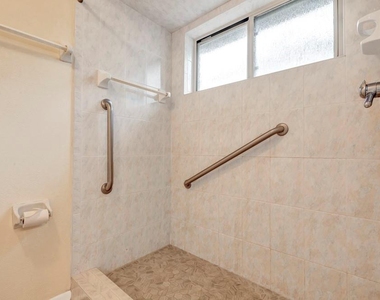 17 Wishbonebush Road - Photo Thumbnail 8