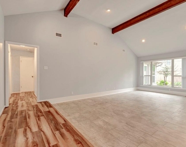 17 Wishbonebush Road - Photo Thumbnail 12