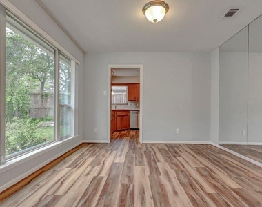17 Wishbonebush Road - Photo Thumbnail 18