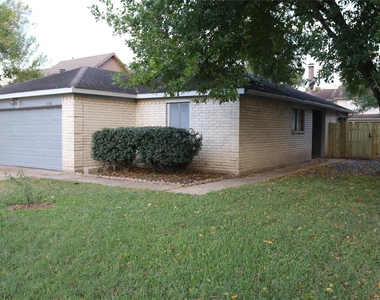 11530 Ridge Run Drive - Photo Thumbnail 3