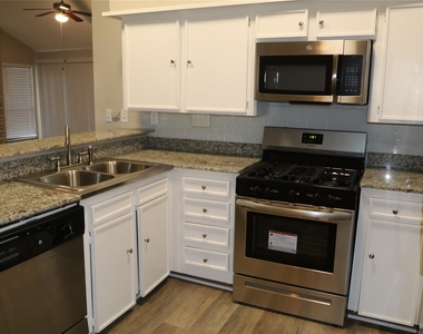 11530 Ridge Run Drive - Photo Thumbnail 7