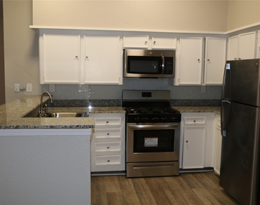 11530 Ridge Run Drive - Photo Thumbnail 6