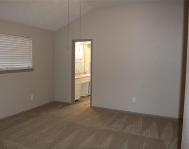 11530 Ridge Run Drive - Photo Thumbnail 18