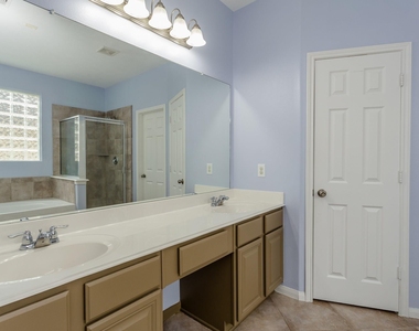 3430 Lilac Ranch Drive - Photo Thumbnail 17