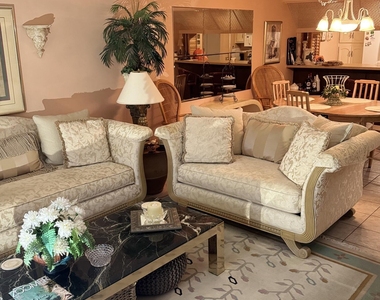 3124 Finsterwald Drive - Photo Thumbnail 2