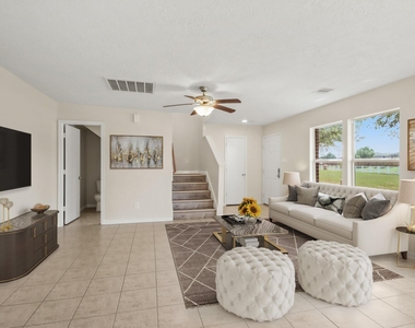 1223 Grassy View Drive - Photo Thumbnail 3