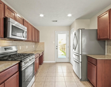 1223 Grassy View Drive - Photo Thumbnail 7