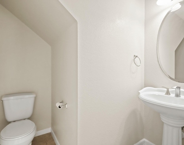 1223 Grassy View Drive - Photo Thumbnail 4