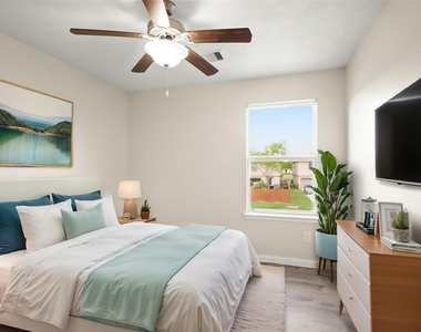 1223 Grassy View Drive - Photo Thumbnail 12