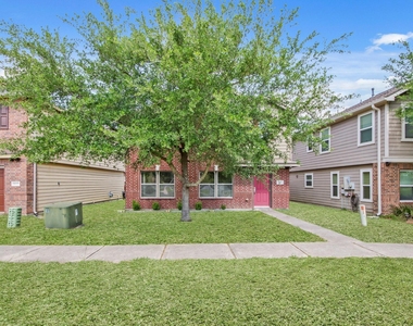 1223 Grassy View Drive - Photo Thumbnail 1