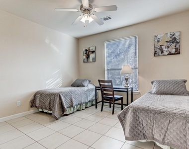 2088 Laverne Street - Photo Thumbnail 13