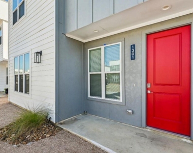 13588 Ella Boulevard - Photo Thumbnail 6