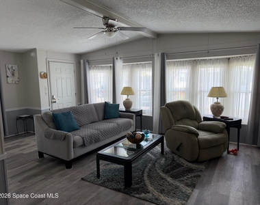 1112 Pocatella Drive - Photo Thumbnail 3