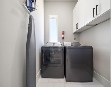 3515 Hutchins Street - Photo Thumbnail 31