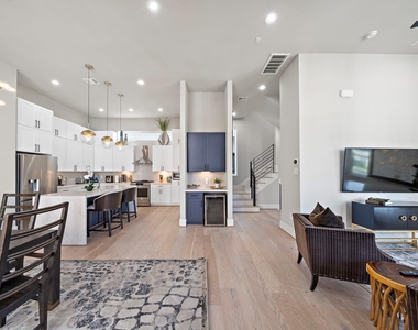 3515 Hutchins Street - Photo Thumbnail 6