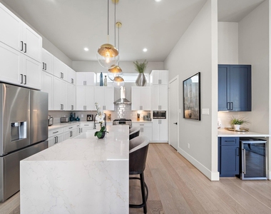 3515 Hutchins Street - Photo Thumbnail 11